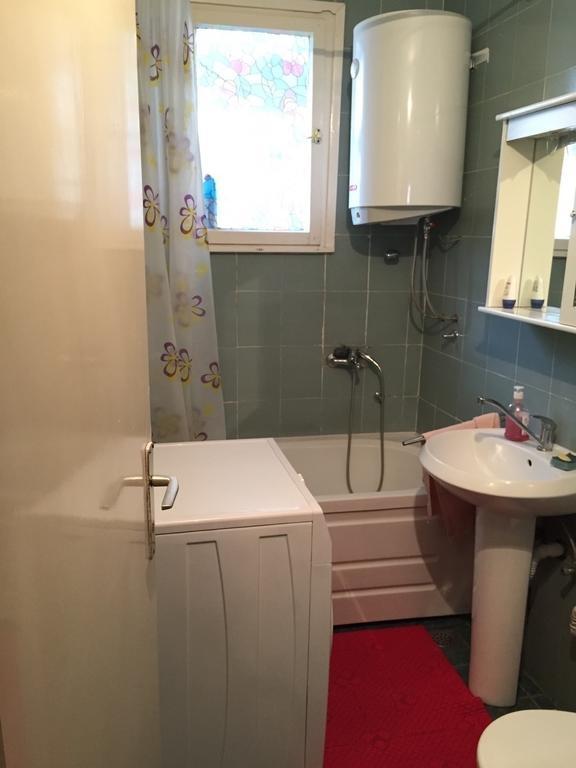 Rakite Apartment Kotor Bilik gambar
